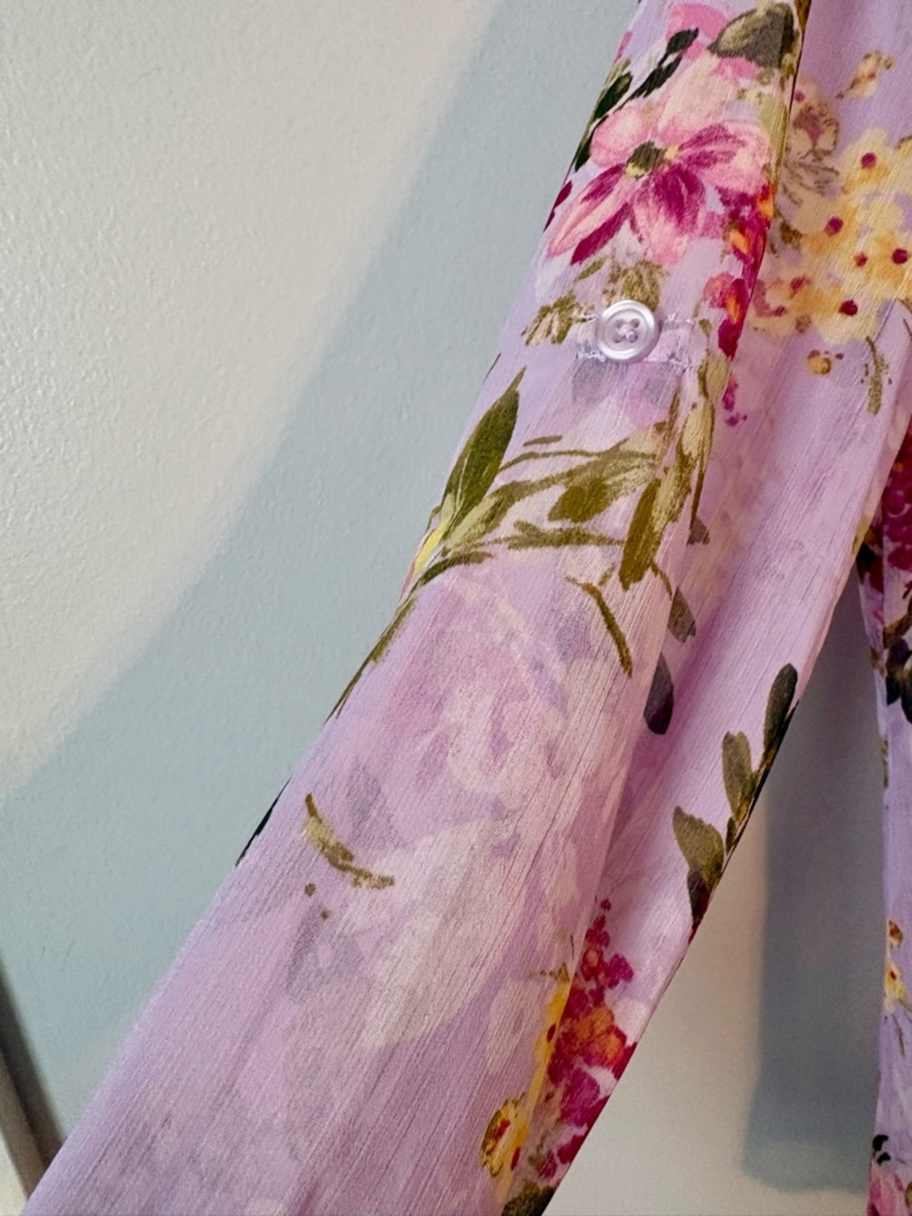Kut from the Kloth Lavender Floral Button-Up Blouse NWOT - Picture 6 of 9